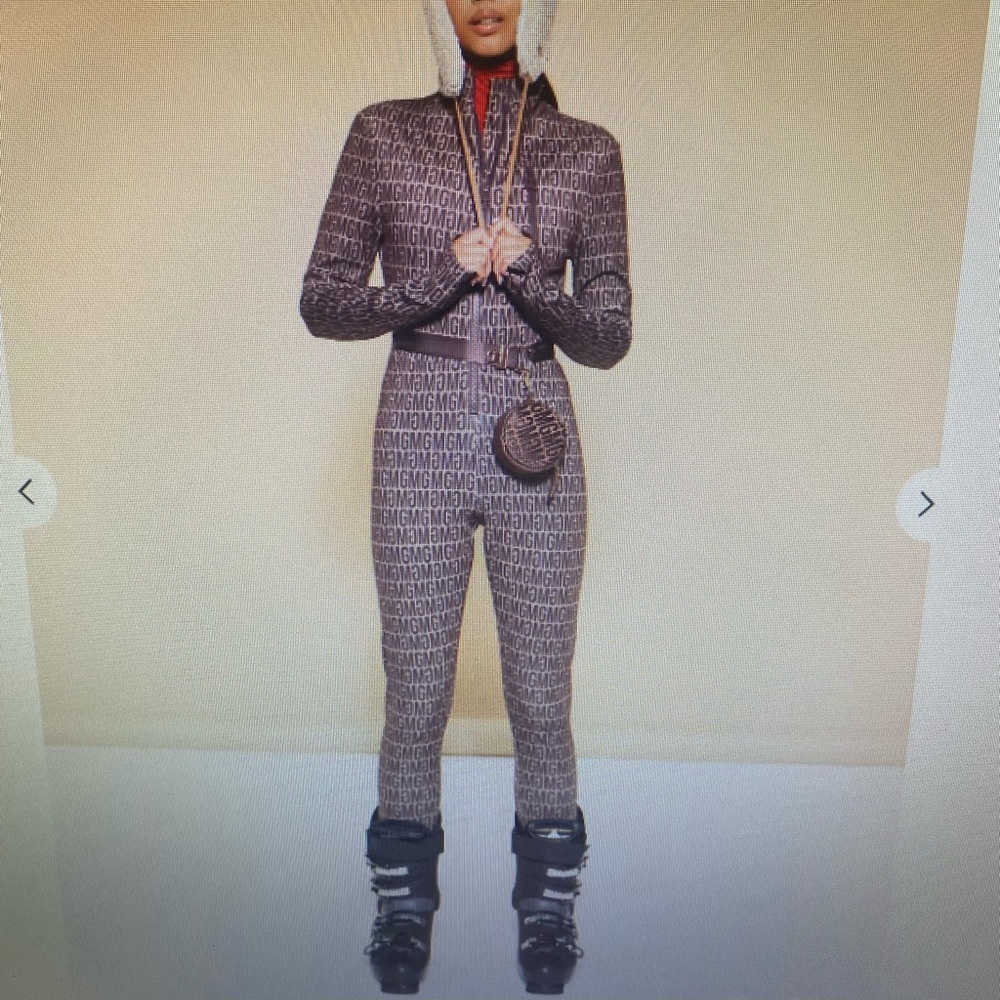 US 18 , Snow/Ski Suit